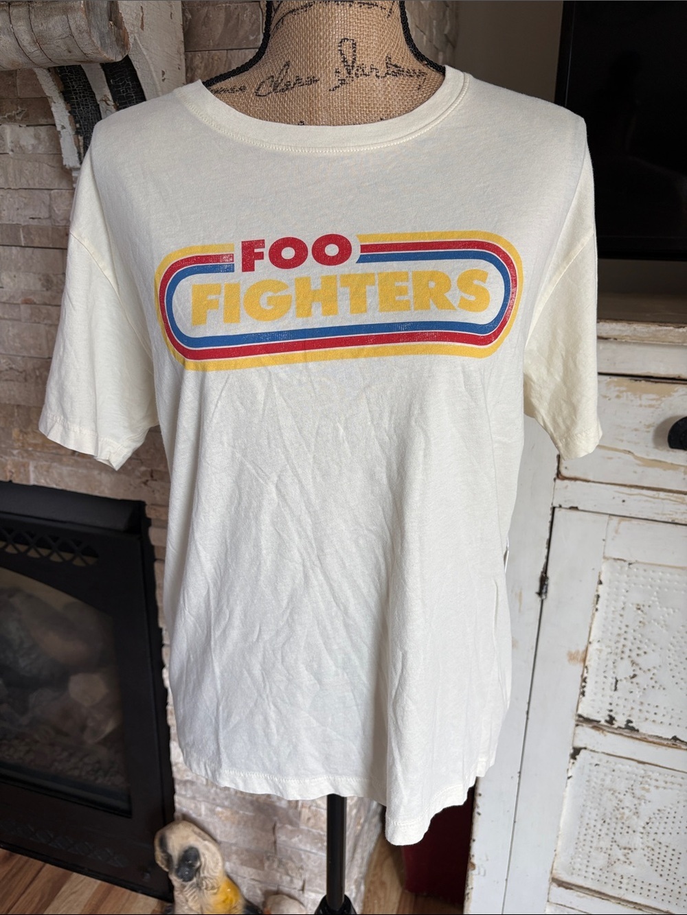 Anthro LetLuv Foo Fighters cream retro graphic short sleeve tshirt band tshirt